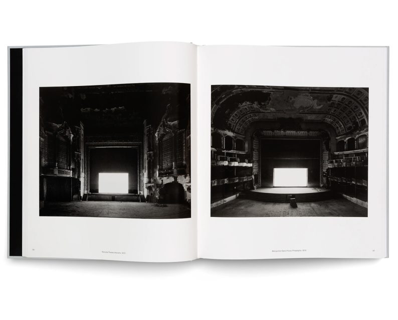 Hiroshi Sugimoto 'Time Machine' - Image 2